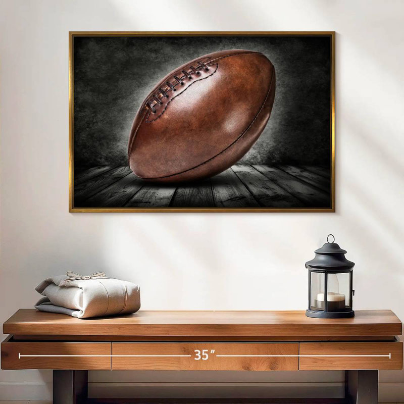 Football rétro grunge, Cadre flottant doré, 25 po x 17 po