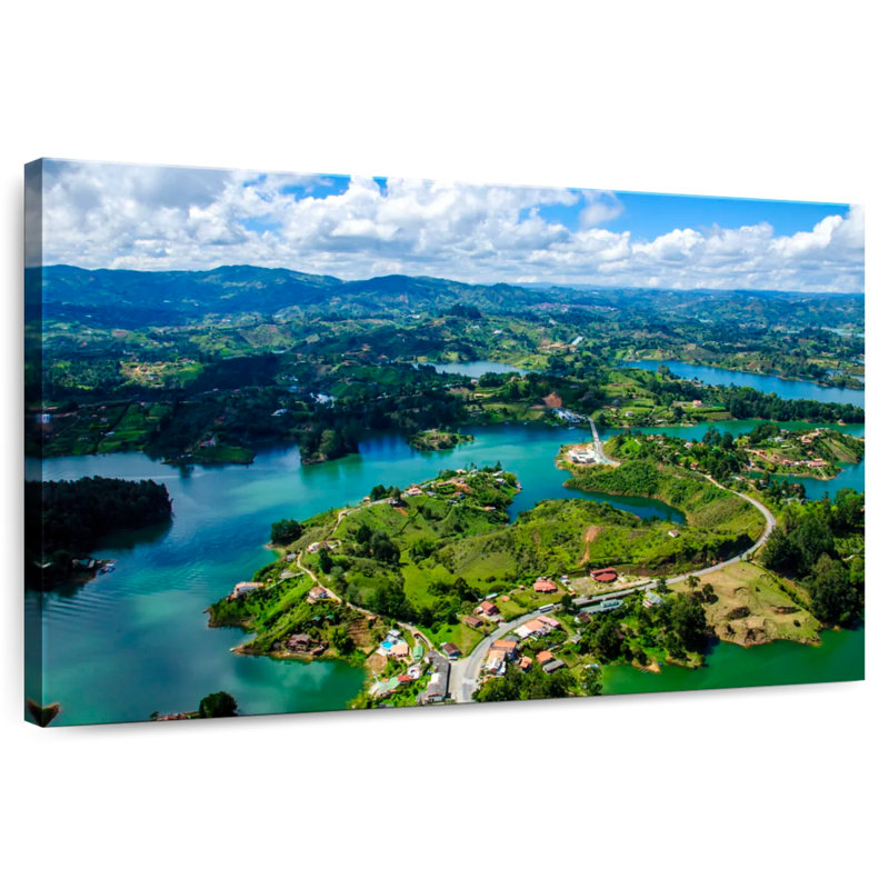 Vue aérienne de Nicci Medellin, H 24 po x l 36 po