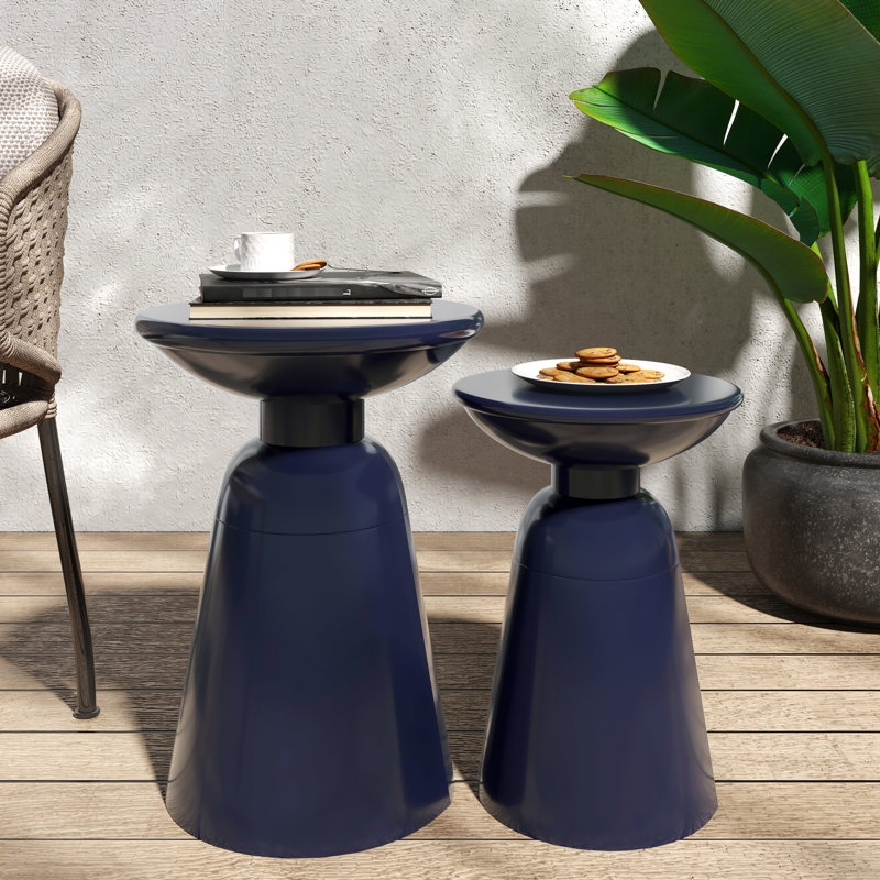 Table d'appoint en métal bleu marine, design moderne avec structure à piédestal, cadre en fer thermolaqué, 37,5 x 37,5 x 51 cm et 30,5 x 30,5 x 44 cm, assemblage requis, structure stable.