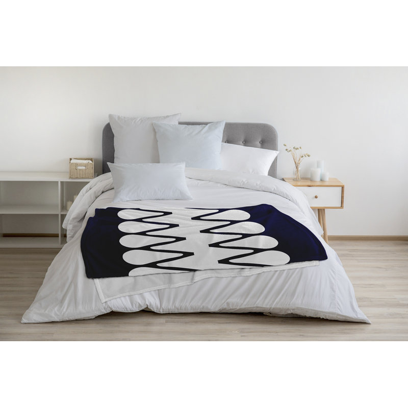 Upscale Getaway Fleece Throw Blanket, 30" W x 40" L, Navy