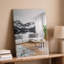 Toile d'un salon moderne avec un design minimaliste avec un art mural, un grand canapé modulaire blanc orné de gris texturé et d'art mural sur toile-465532136