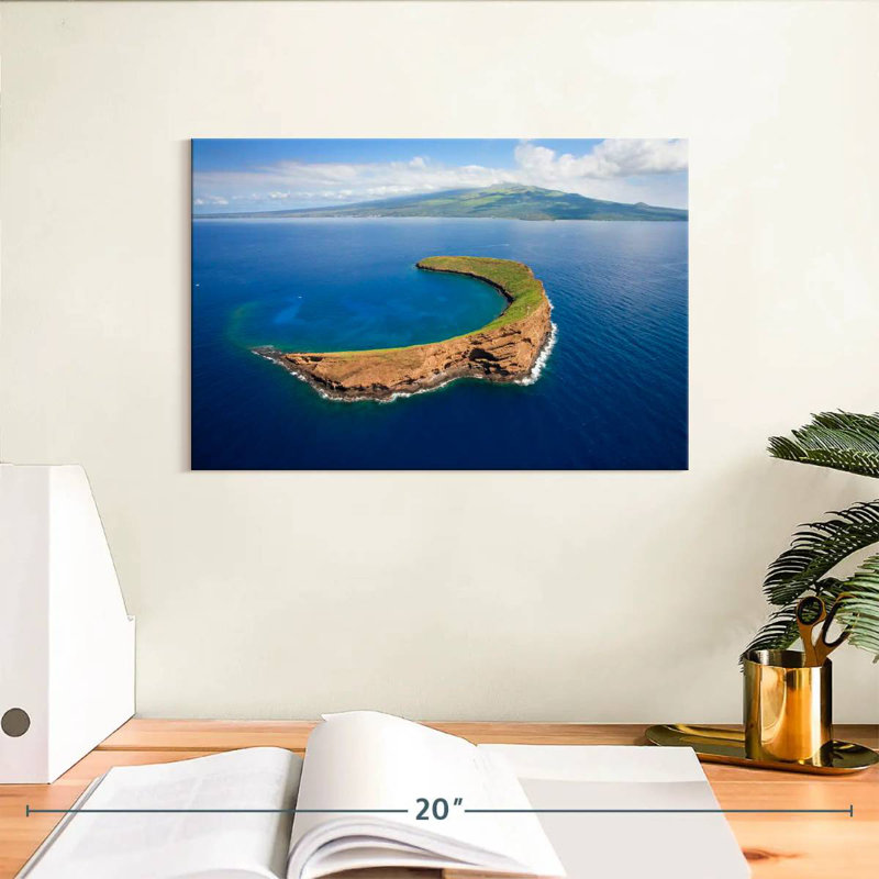 Gillard Molokini Crater Island, H 8 po x l 12 po