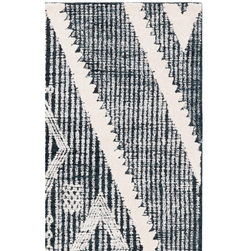Jarexy Hand Tufted Wool/Cotton Southwestern Rug in Ivory/Black, Rectangle 4' x 6'