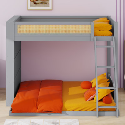 Lit superposé peu encombrant avec tablette et DEL, idéal pour les petites chambres