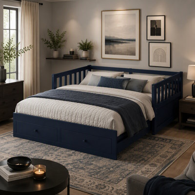 Twin-to-King Extendable Daybed with Pull-Out Trundle