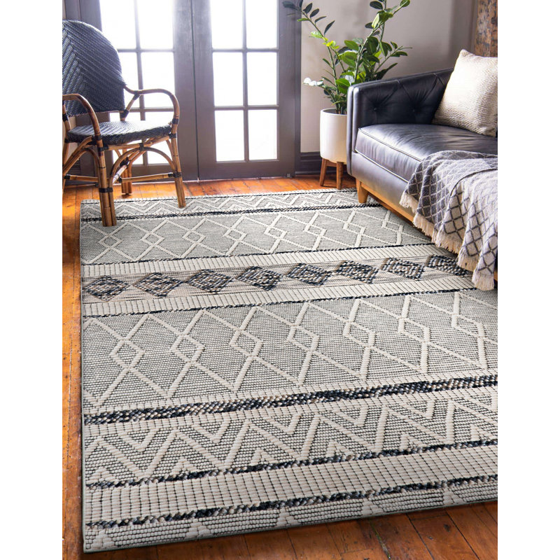 Geometric Indoor Rug, Rectangle 5' x 7'