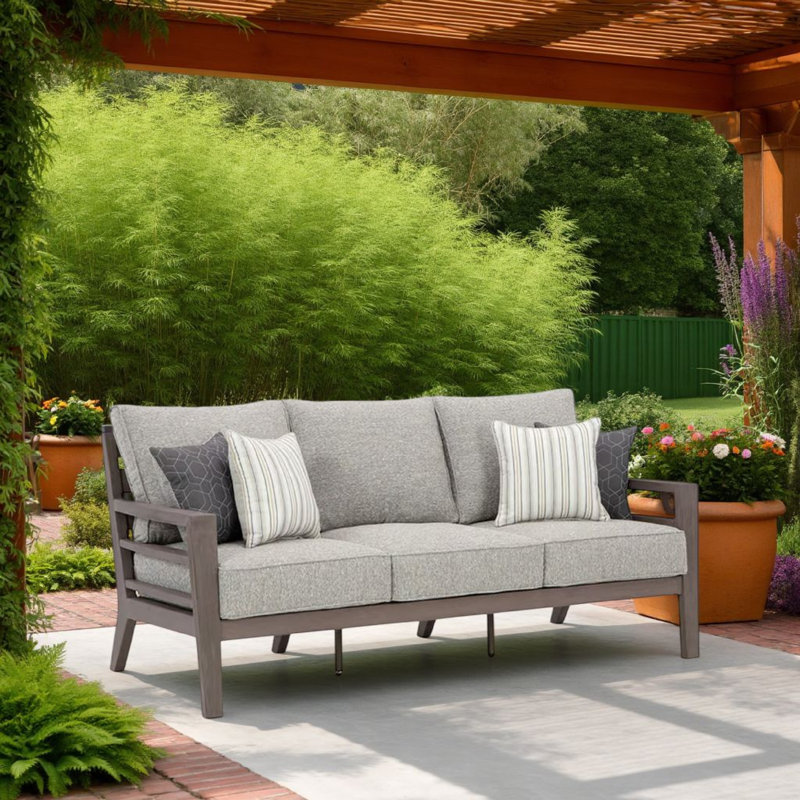 Canapé d'extérieur Karo, 4 coussins décoratifs, structure brune de 79 pouces, gris Nuvella
