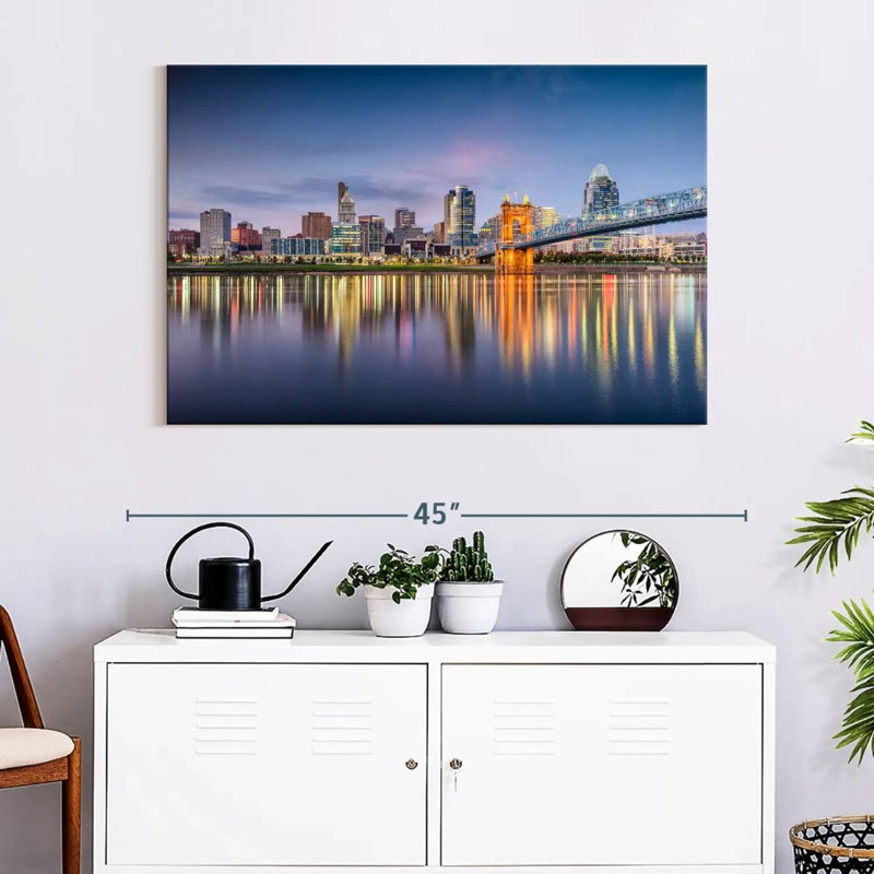 Hannes Cincinnati City Skyline, 26" H x 39" W
