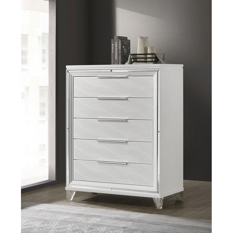 Commode 5 tiroirs pour chambre blanche