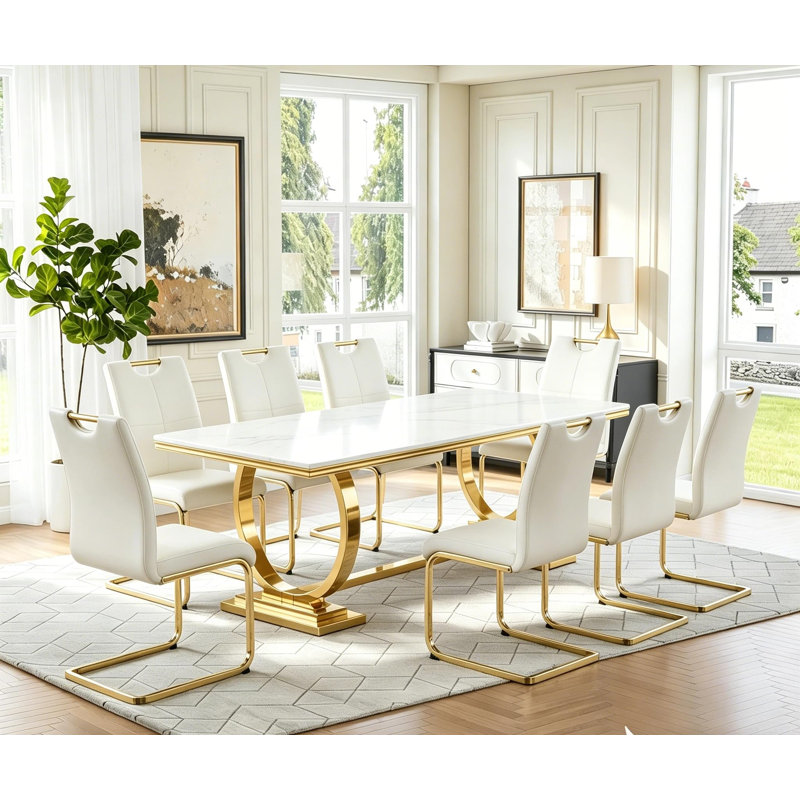 Ensemble de salle à manger moderne de 9 pièces pour 8 personnes, comprenant une table de cuisine de 173 cm (68 po) en faux marbre avec piètement en acier inoxydable doré et 8 chaises en cuir PU.