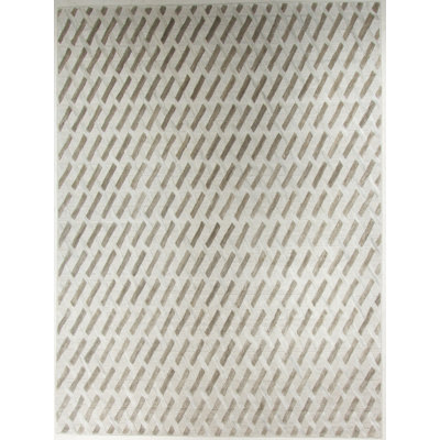 Geometric Area Rug in Gray