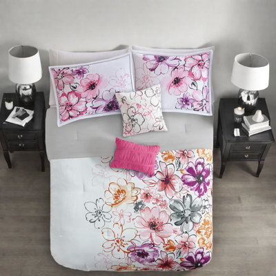 Comfortable Polyester Bedding Sets Modern Floral Design Home