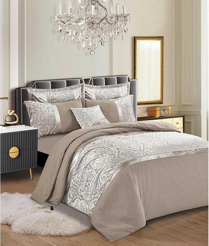 Anderea Damask Duvet Cover Set with Pillowcases Included, Mink, 200 x 200 cm