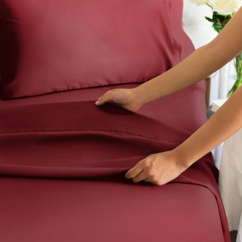 Burgundy Queen Microfiber Deep Pocket Sheet Set