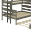 Lit simple superposé au dessus d'un lit double avec gigogne-339196105