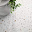 Carrelage mural en porcelaine mate Calacatta