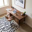Ensemble de bureau et de chaises moyen-moyen