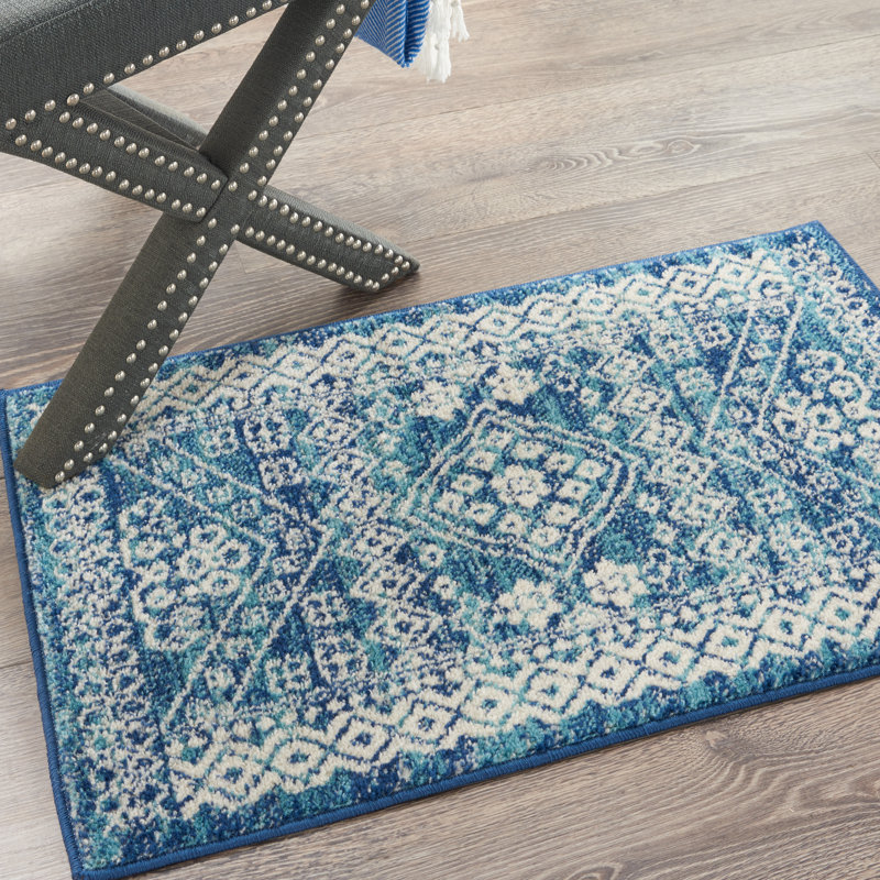 Tapis oriental bleu marine Verda, Rectangle 1 pi 10 po x 2 pi 10 po