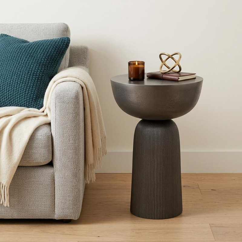 Table de bout ronde 21 po en aluminium noir