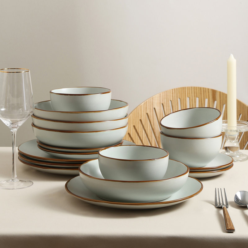 Light Green Ceramic 16-Piece Dinnerware Set with Metallic Band