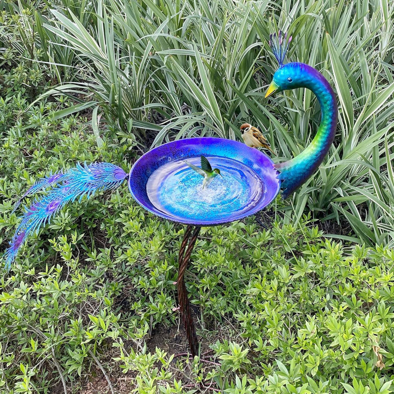 Bain d'oiseaux en métal Bilche