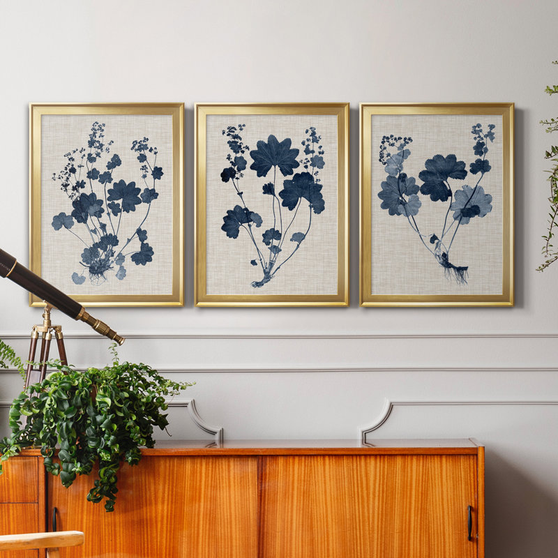 Bleu marine et feuilles de lin II - ensemble de 3 peintures sur toile encadrées, Doré, H 18,5 po x l 73,5 po x P 1,5 po