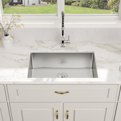 28"Wx18"Lx9"H Undermount Kitchen Sink Brushed Stainless Steel Single Bowl Kitchen Sink with Drain Assembly