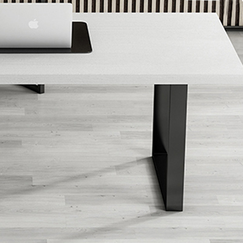 Bureau luxueux et élégant, 29.53" H x 70.87" W x 27.56" D