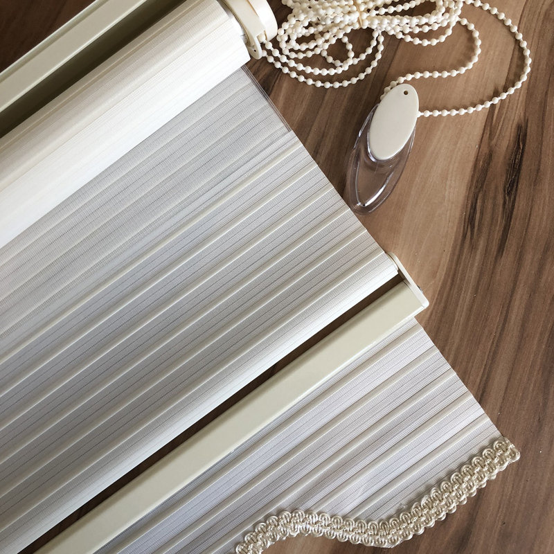 Rideau roulant semi-transparent jour et nuit, L 55 po x L 79 po