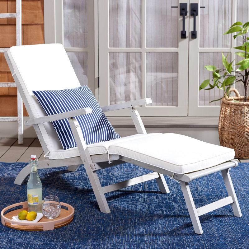 Chaise longue de 56,3 po de longueur avec coussins Barksdale, Grey Frame/Beige/Navy/White Cushion