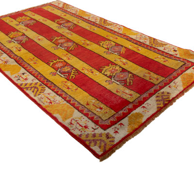 Red & Yellow Traditional Wool Rug - 3'1"" x 5'5""