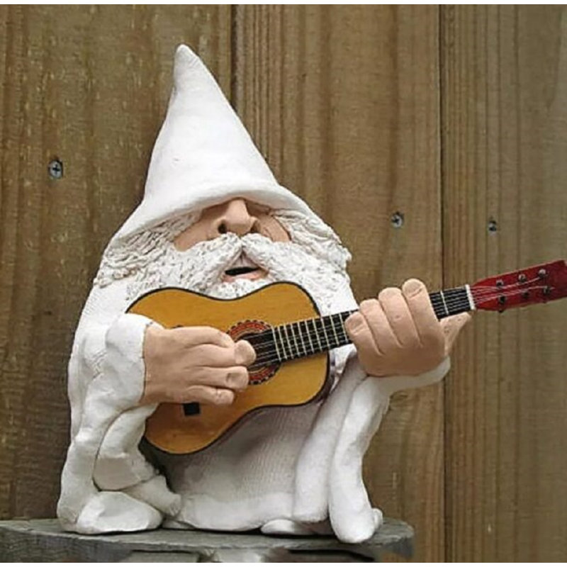 Gnome de Darriona jouant de la guitare
