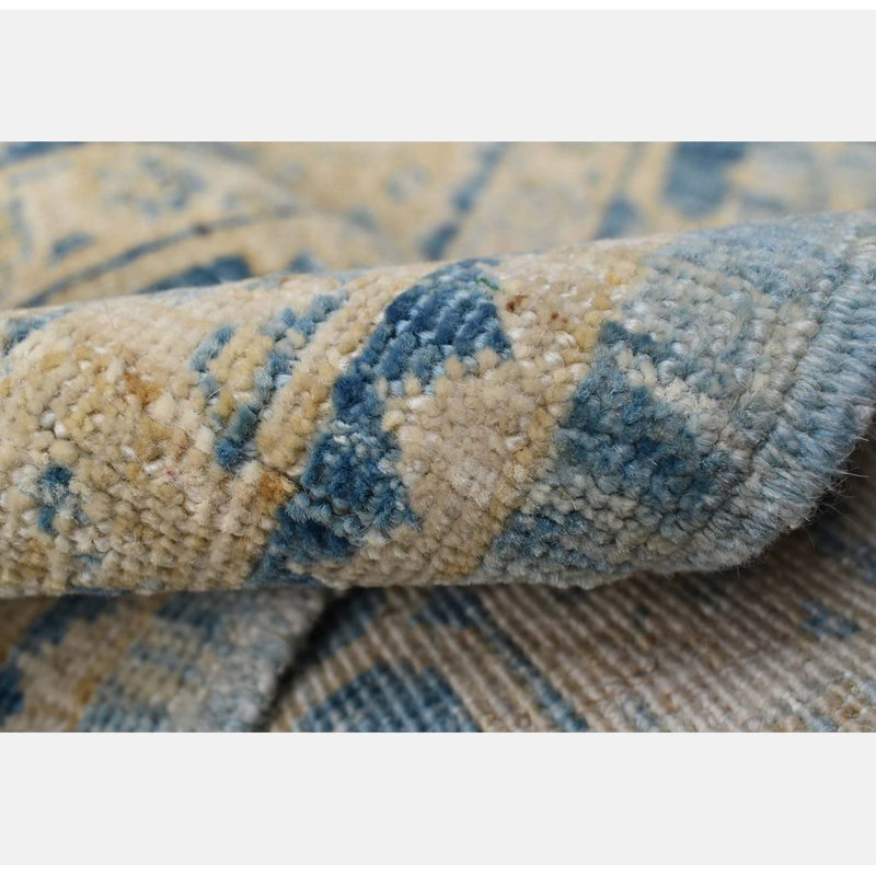 Tapis bleu nouvel âge New Turkmen