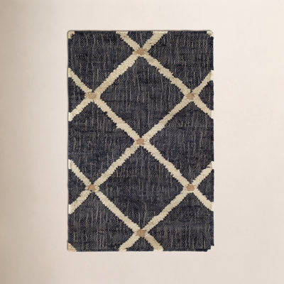Kali Black Handwoven Jute Rug