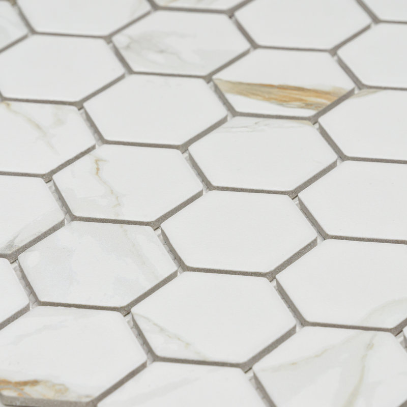 Carreau de mosaïque en porcelaine hexagonale 2 po x 2 po Calacatta Gold