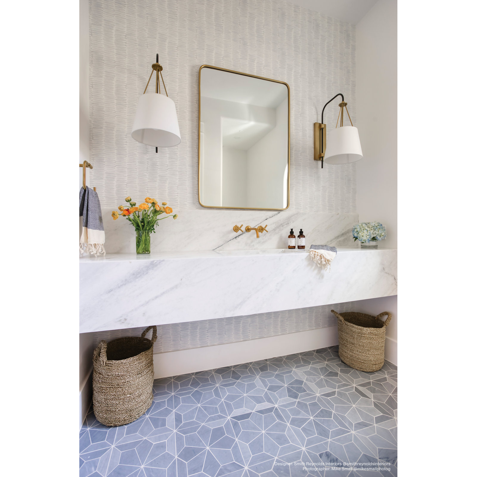 Blomma Marble Mosaic Tile, Grigio