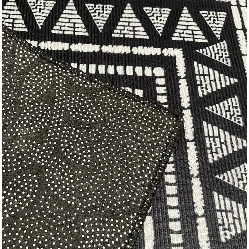 Tapis de cuisine 36 po x 19 po - Noir, blanc, moderne, antidérapant et à faible épaisseur, Rectangle 1 pi 7 po x 3 pi