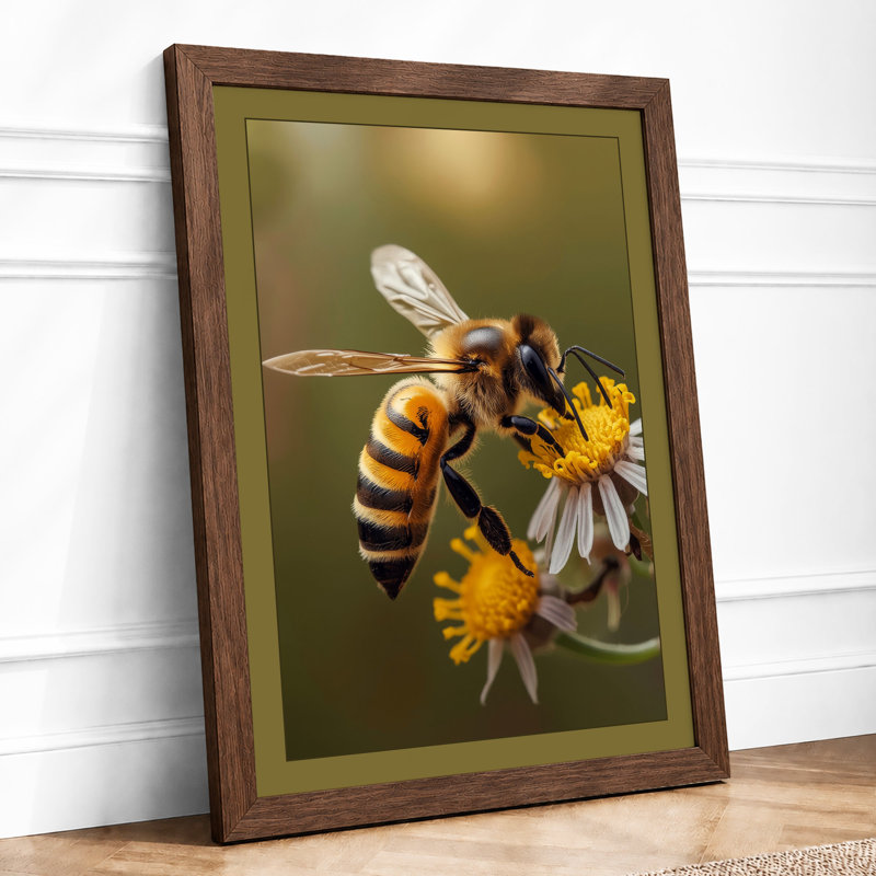 Bee On Bloom Botanical - Print, Walnut, A4 - 29.7 x 21.0 cm