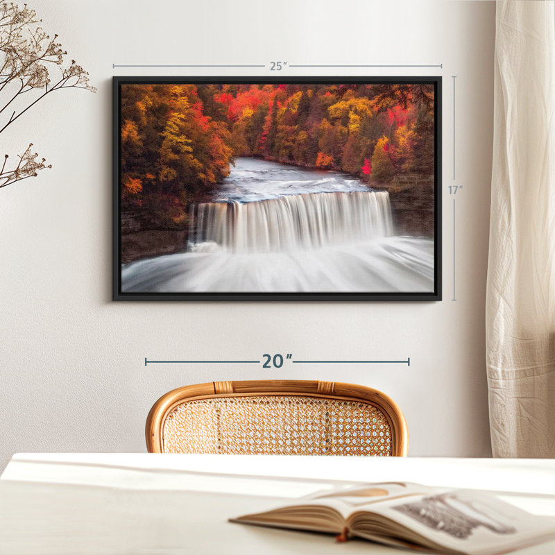 «Tahquamenon Falls in Autumn Wall Art», H 17 po x l 25 po