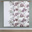 Édredon de chambre à coucher moderne et drap taupe à motif floral mauve pour un confort douillet-121313526