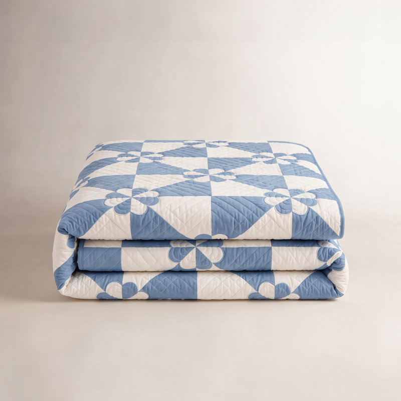 Sunny Side Quilt, Twin/Twin XL Quilt, Blue