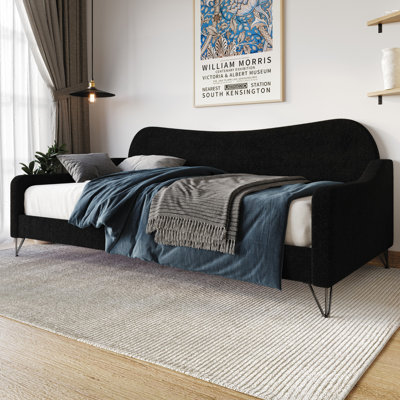 Birydiana Upholstered Daybed