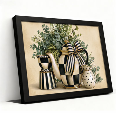 Théière et crémier à damier noir et blanc avec toile murale