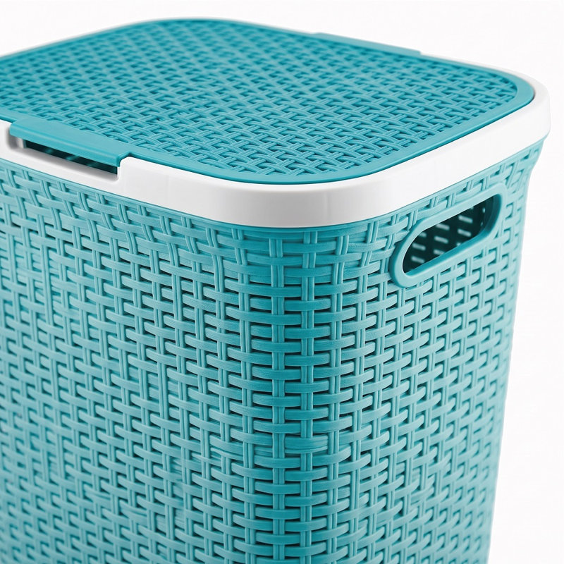 65L Laundry Hamper with Lid – Rattan Effect Washing Basket, Blue/White