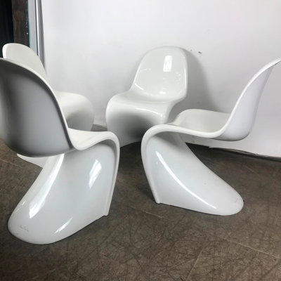Chaise Penton au fini brillant