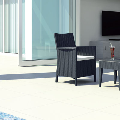 Tomosuke Outdoor Lounge Chair
