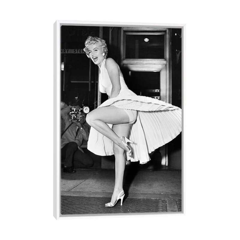 Marilyn Monroe (1926-1962)-impression, Pas de tapis, H 26 po x l 18 po x 1,5 po, Toile blanche encadrée