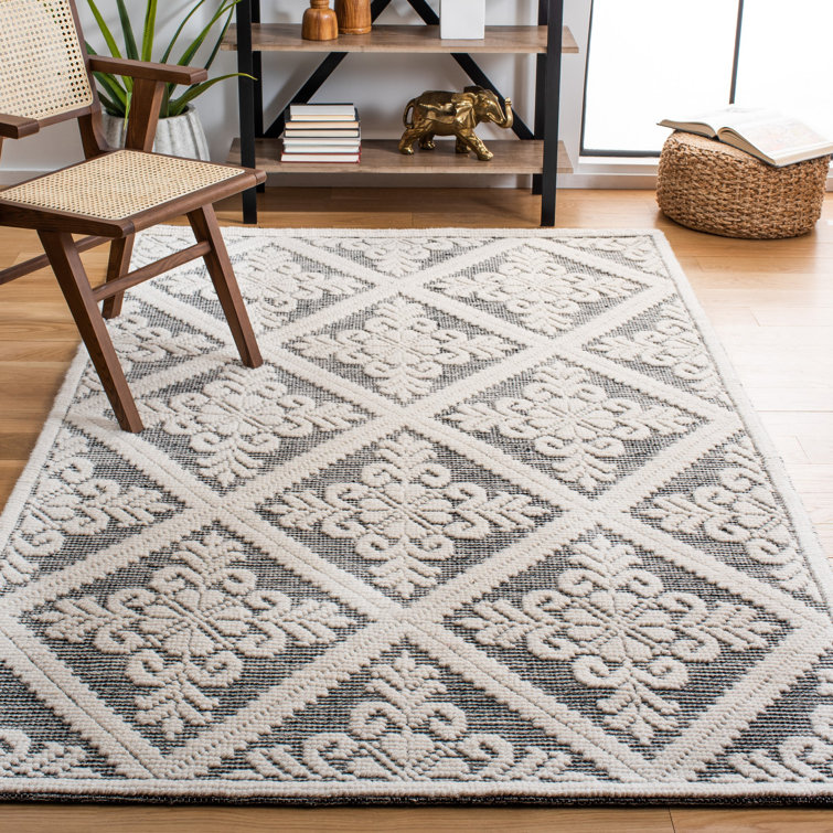 Kelty Hand Woven Wool Geometric Rug