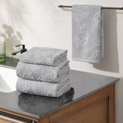 Jessica Simpson Floral Fan Bath Towels