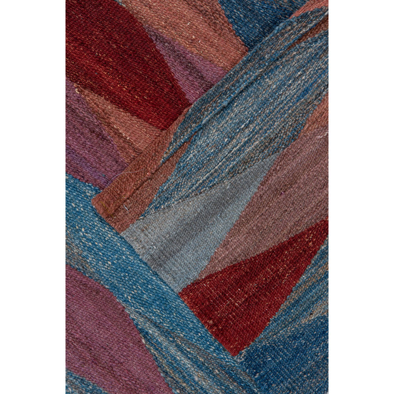 84040 Kilim